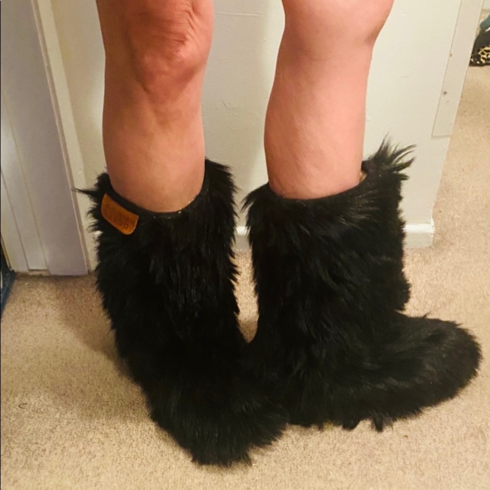 Vintage (1981) Skywalk Yeti boots. Worn in the snow at Vail CO